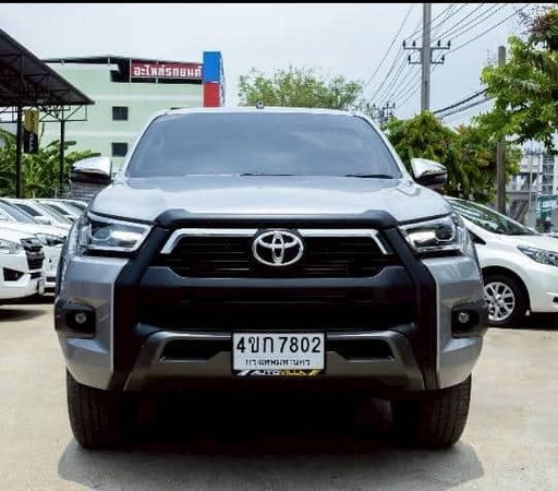 2023 TOYOTA Hilux