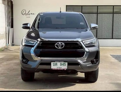 2023 TOYOTA Hilux