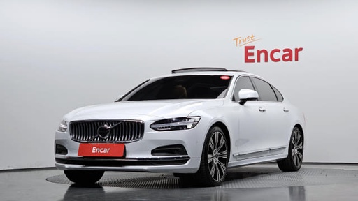 2023 VOLVO S90