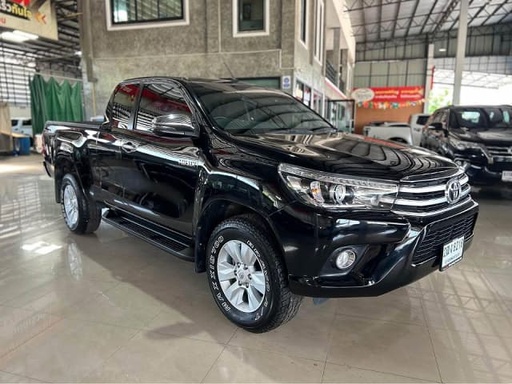 2017 TOYOTA Hilux