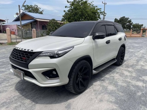 2018 TOYOTA Fortuner