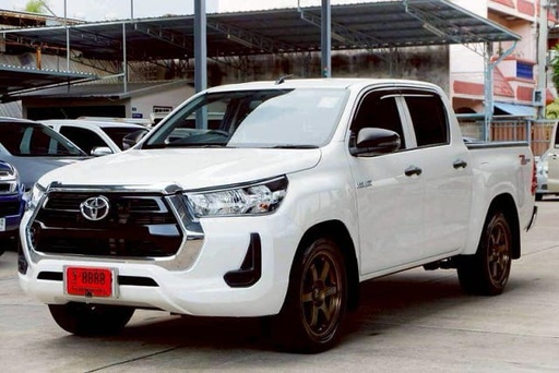 2022 TOYOTA Hilux, 