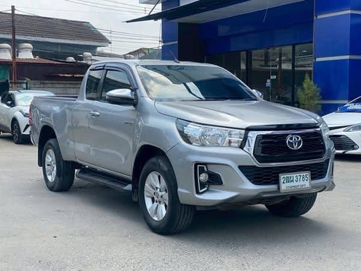 2019 TOYOTA Hilux