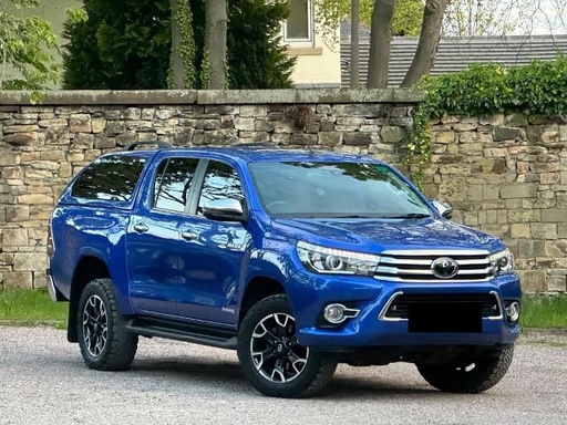 2016 TOYOTA Hilux