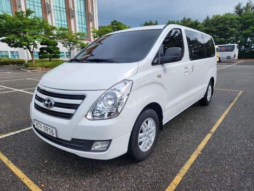 2017 HYUNDAI Grand Starex