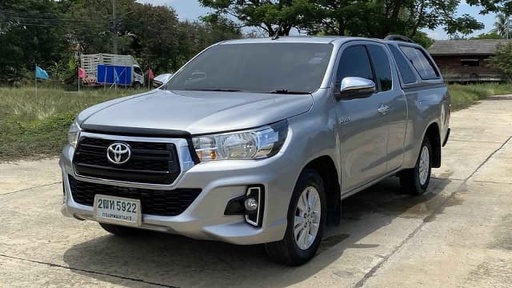 2020 TOYOTA Hilux