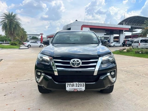 2018 TOYOTA Fortuner