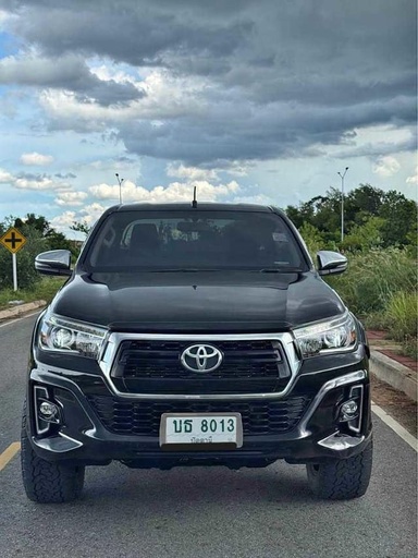 2019 TOYOTA Hilux