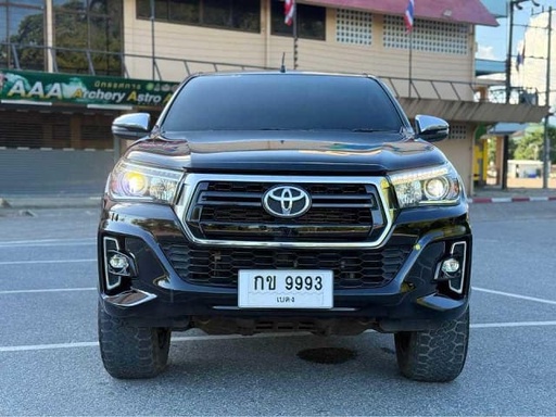 2019 TOYOTA Hilux