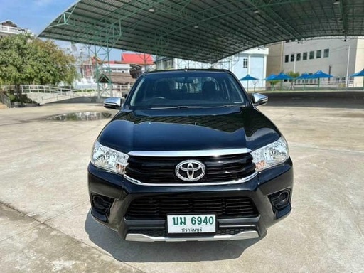 2019 TOYOTA Hilux