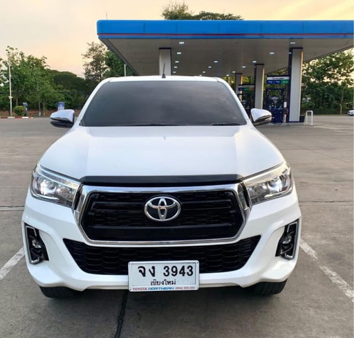 2019 TOYOTA Hilux