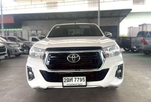 2019 TOYOTA Hilux