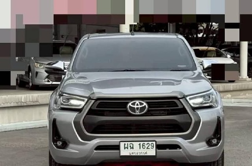 2020 TOYOTA Hilux