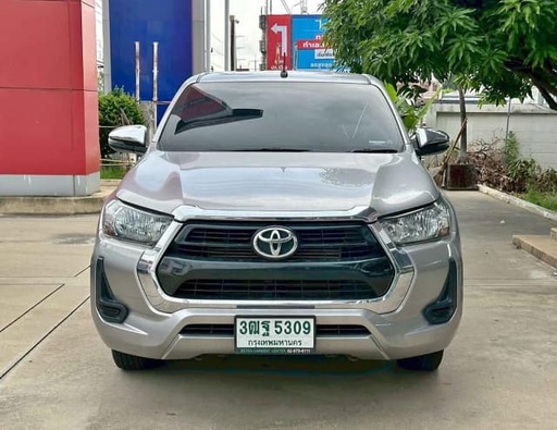 2021 TOYOTA Hilux