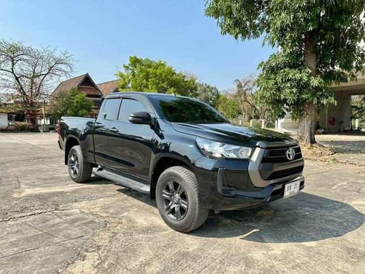 2020 TOYOTA Hilux