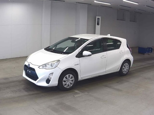 2017 TOYOTA Aqua