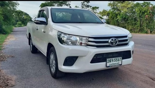 2017 TOYOTA Hilux