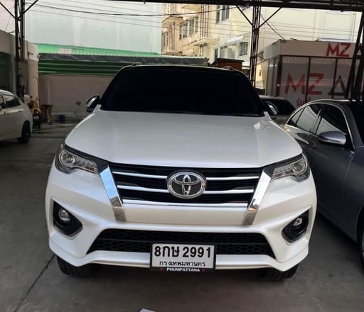 2019 TOYOTA Fortuner
