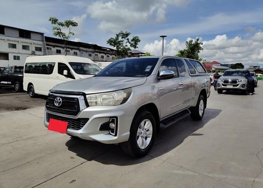 2020 TOYOTA Hilux
