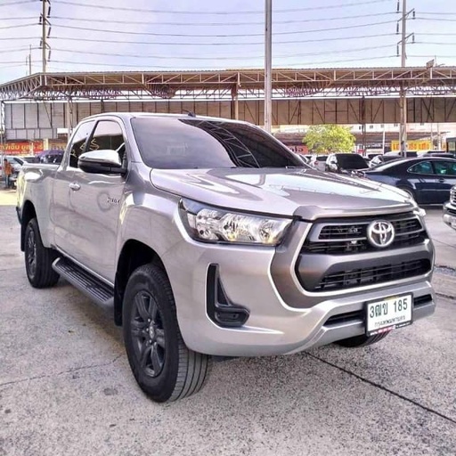 2020 TOYOTA Hilux