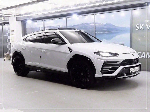 2020 Lamborghini URUS