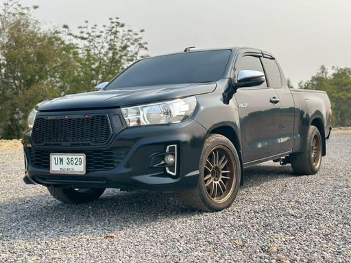 2019 TOYOTA Hilux