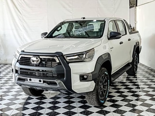 2025 TOYOTA Hilux