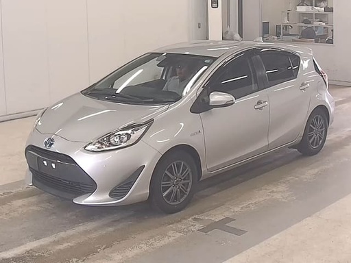 2018 TOYOTA Aqua