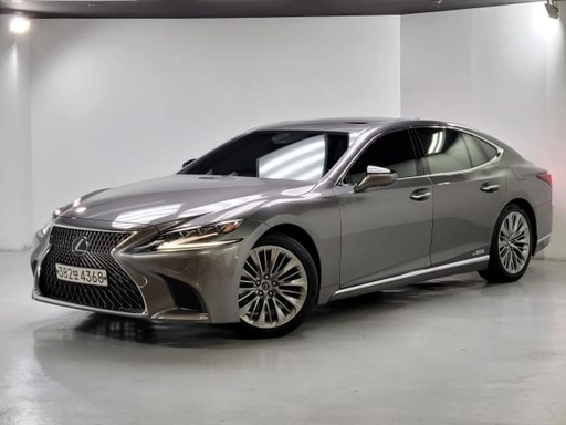 2018 LEXUS LS