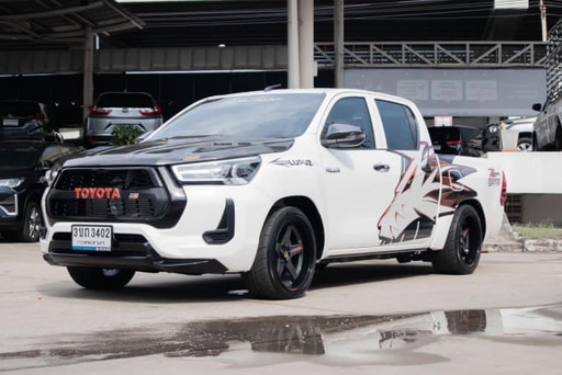 2022 TOYOTA Hilux