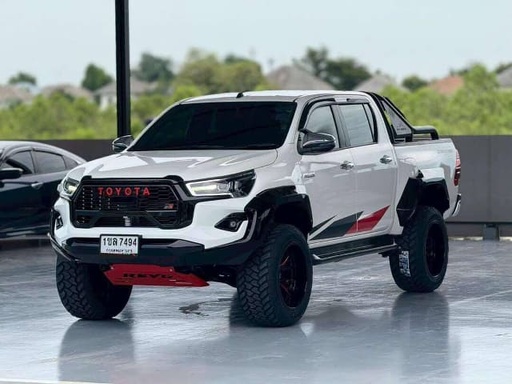 2021 TOYOTA Hilux