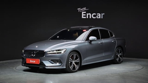 2020 VOLVO S60