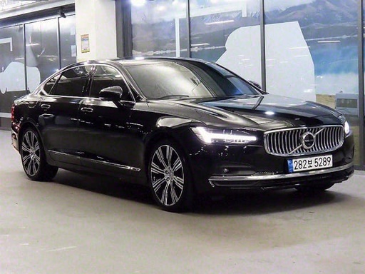 2021 VOLVO S90