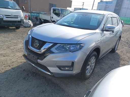 2020 NISSAN X-Trail