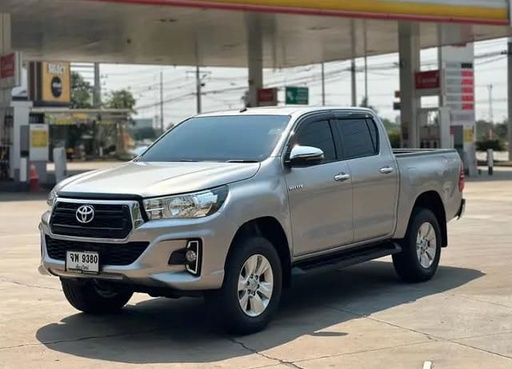 2019 TOYOTA Hilux