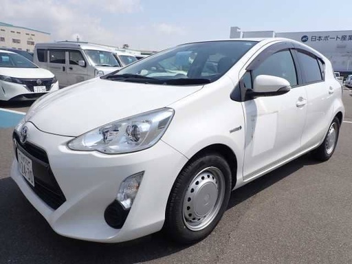 2017 TOYOTA Aqua