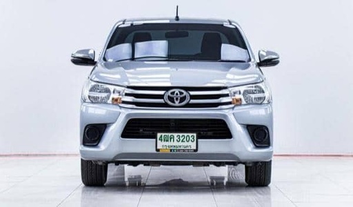 2017 TOYOTA Hilux