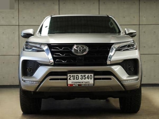 2022 TOYOTA Fortuner