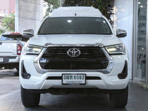 2022 TOYOTA Hilux