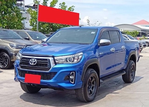 2019 TOYOTA Hilux