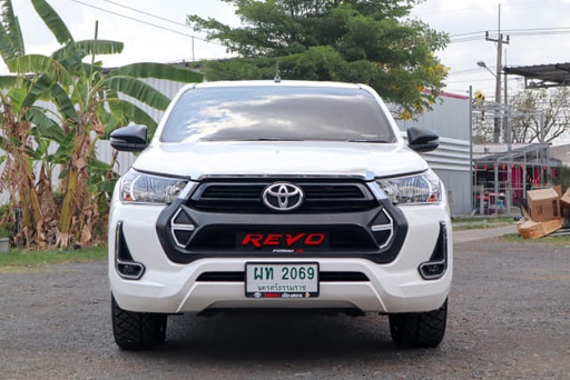 2021 TOYOTA Hilux