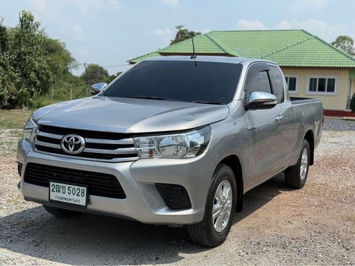 2017 TOYOTA Hilux