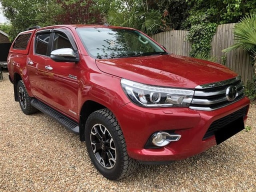 2018 TOYOTA Hilux