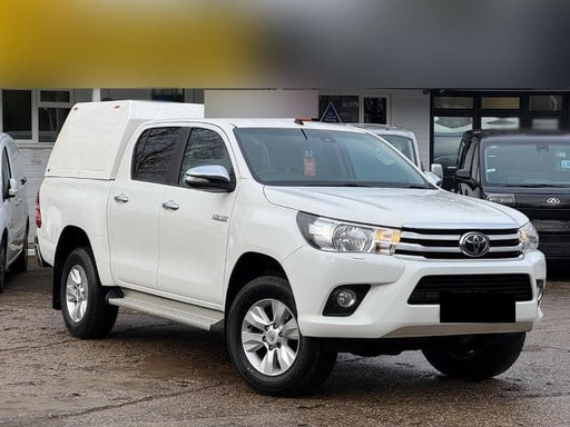 2017 TOYOTA Hilux