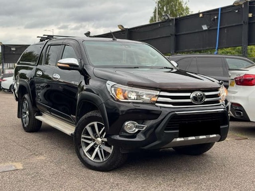 2017 TOYOTA Hilux