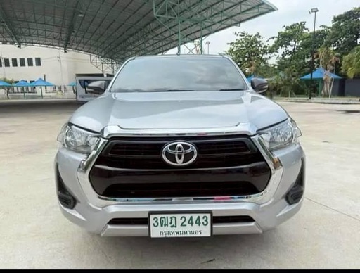 2021 TOYOTA Hilux