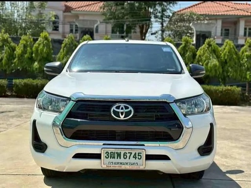 2021 TOYOTA Hilux