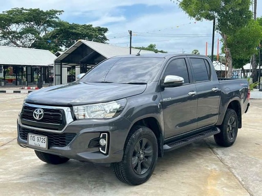 2019 TOYOTA Hilux