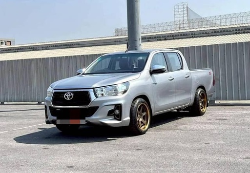 2018 TOYOTA Hilux