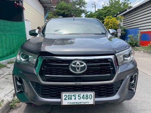2019 TOYOTA Hilux